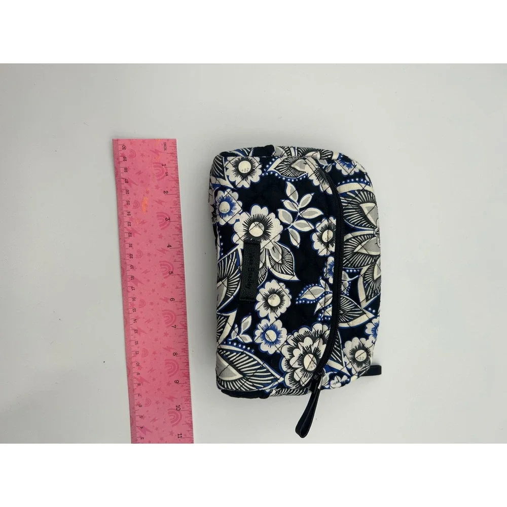 Vera Bradley Quilted Floral Cosmetic Bag Navy BlueWhite Makeup Pouch Travel Case